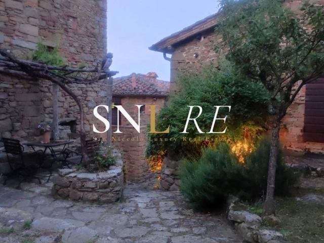 Villa Indipendente in vendita a Bucine, Toscana
