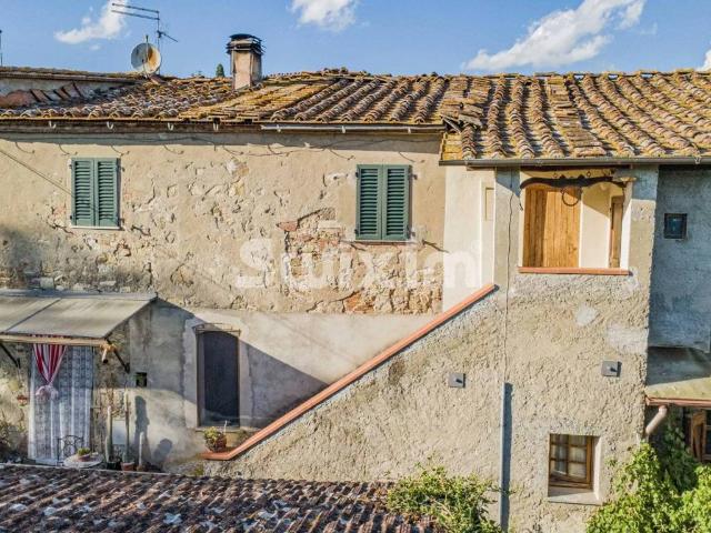 Villa Indipendente in vendita a Perelli, Bucine