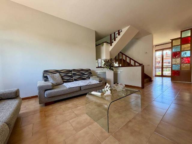 Villa Indipendente in vendita a Montevarchi, Toscana
