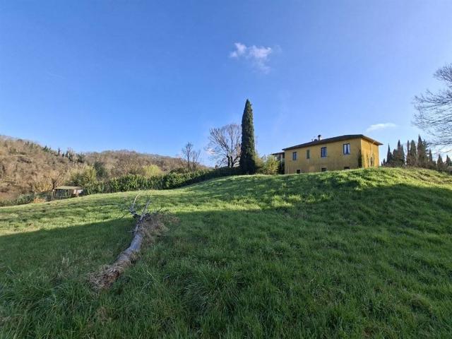 Villa Indipendente in vendita a Bucine, Toscana