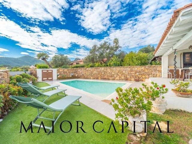 Villa Indipendente in vendita a Porto Ainu, Agrustos