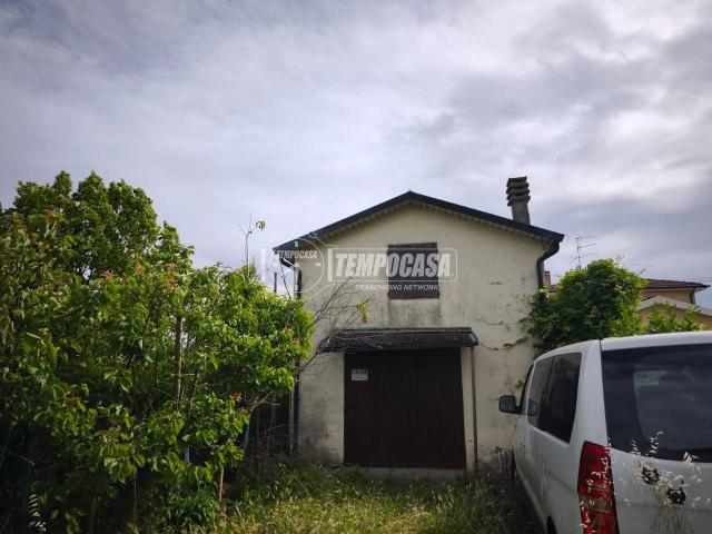 Villa Indipendente in vendita a Budrio, Reggio Emilia