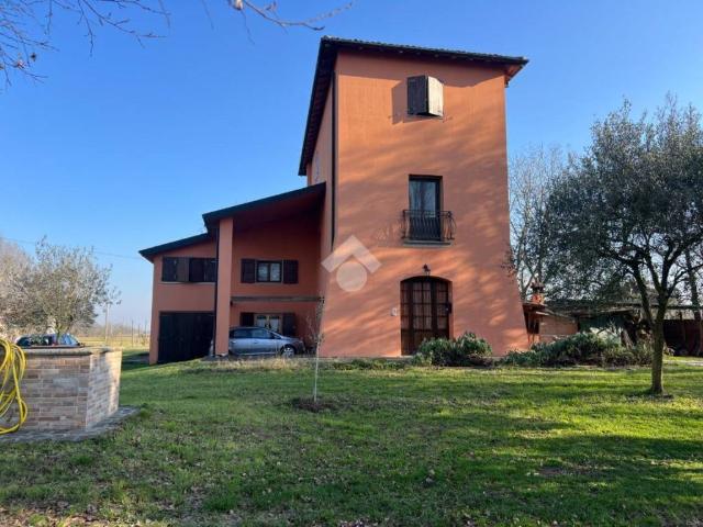 Villa Indipendente in vendita a Budrio, Reggio Emilia
