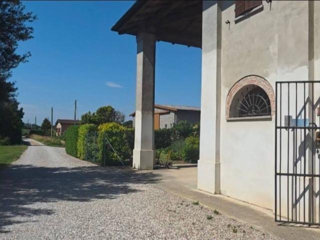 Villa Indipendente in vendita a Budrio, Reggio Emilia