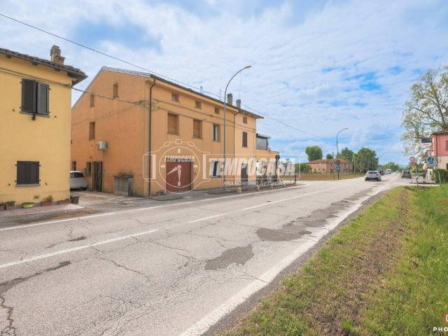 Villa Indipendente in vendita a Cento, Budrio