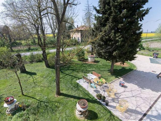 Villa Indipendente in vendita a Budrio, Reggio Emilia