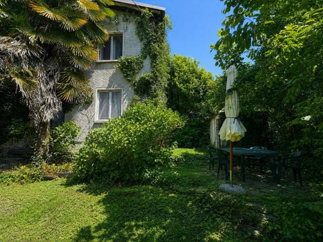 Villa Indipendente in vendita a Buglio In Monte, Lombardia