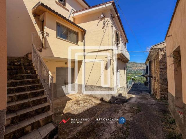 Villa Indipendente in vendita a Bugnara, L'Aquila