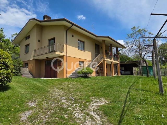 Villa Indipendente in vendita a Buja, Friuli-Venezia Giulia