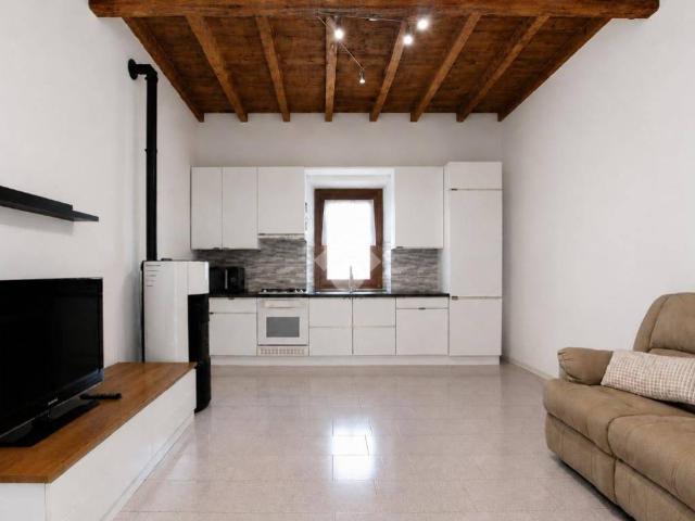 Villa Indipendente in vendita a Bulciago, Lombardia
