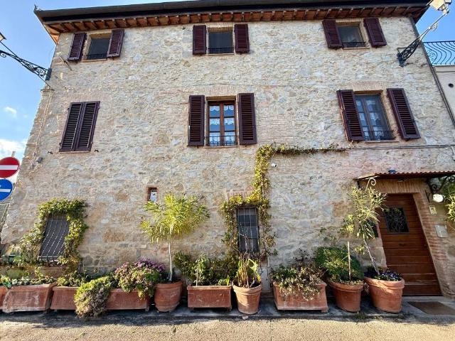 Villa Indipendente in vendita a Buonconvento, Toscana