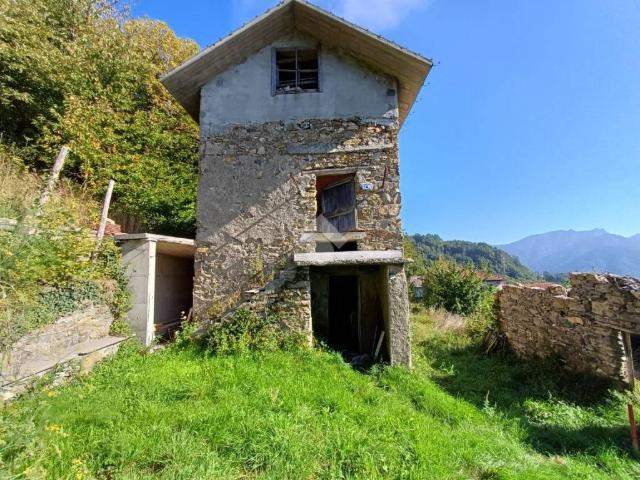 Villa Indipendente in vendita a Bastia, Busalla
