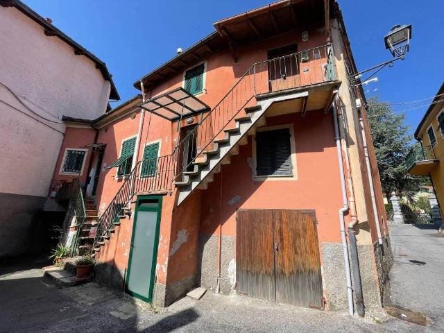 Villa Indipendente in vendita a Sarissola, Busalla
