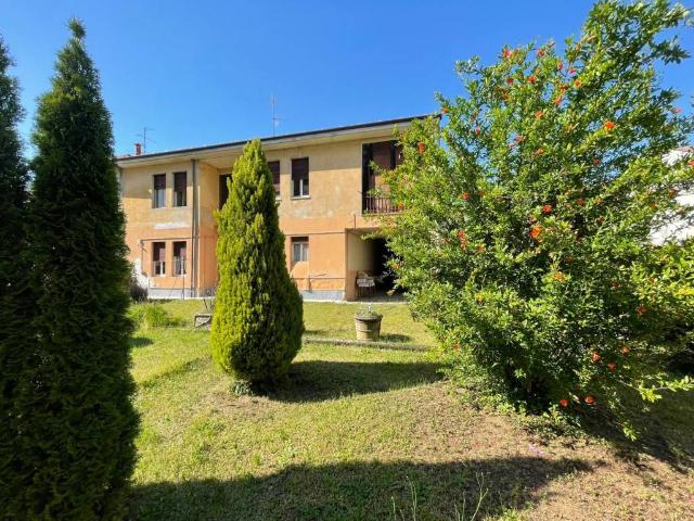 Villa Indipendente in vendita a Buscate, Lombardia