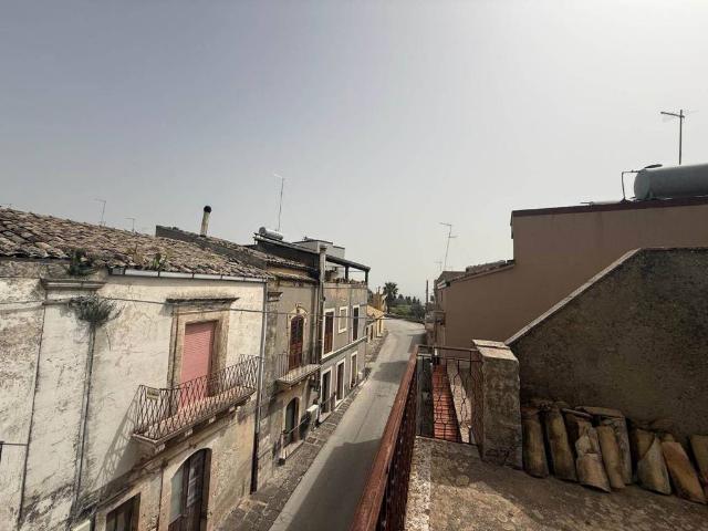 Villa Indipendente in vendita a Buscemi, Sicilia