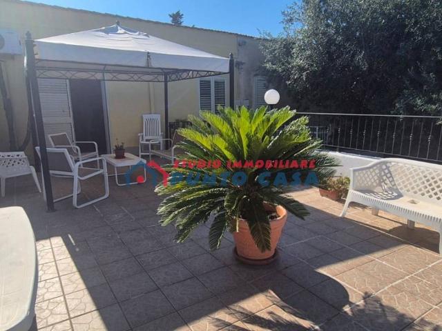 Villa Indipendente in vendita a Buseto Palizzolo, Sicilia