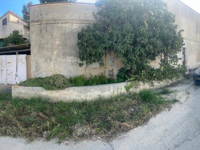 Villa Indipendente in vendita a Buseto Palizzolo, Sicilia