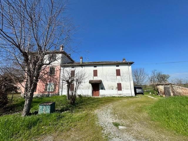 Villa Indipendente in vendita a Busseto, Reggio Emilia