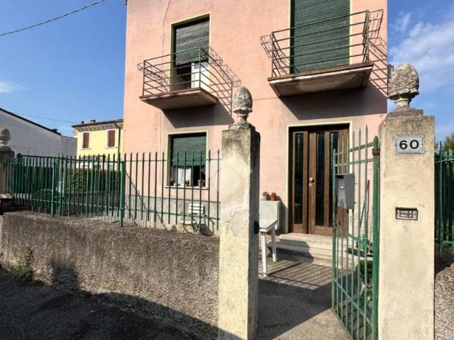 Villa Indipendente in vendita a Bussolengo, Veneto