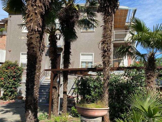 Villa Indipendente in vendita a Busto Arsizio, Lombardia