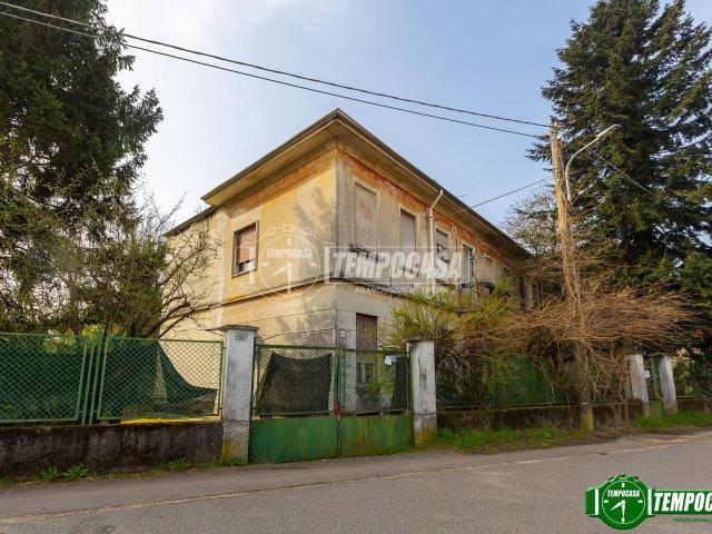 Villa Indipendente in vendita a Busto Arsizio, Lombardia