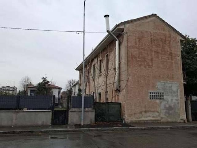 Villa Indipendente in vendita a Busto Arsizio, Lombardia