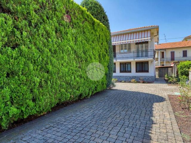Villa Indipendente in vendita a Beata Giuliana, Busto Arsizio