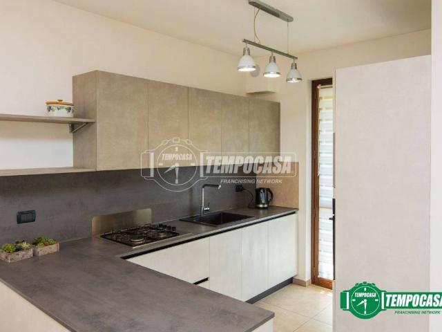 Villa Indipendente in vendita a Busto Arsizio, Lombardia