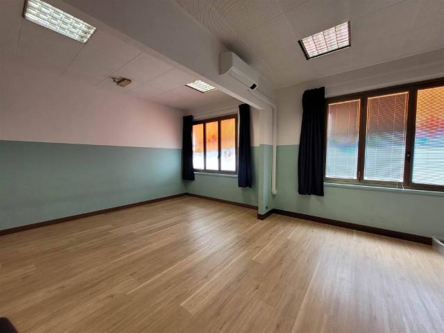 Villa Indipendente in vendita a Santi Apostoli, Busto Arsizio