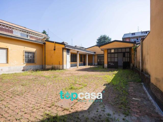 Villa Indipendente in vendita a San Giuseppe, Busto Arsizio