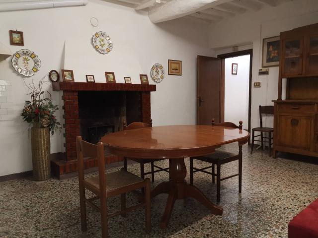 Villa Indipendente in vendita a Cascine di Buti, Buti