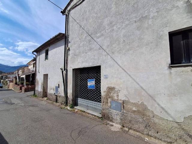 Villa Indipendente in vendita a Cascine di Buti, Buti
