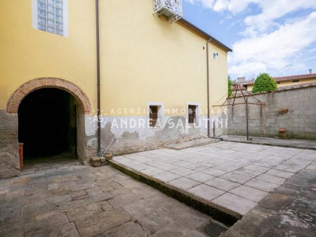 Villa Indipendente in vendita a Buti, Toscana