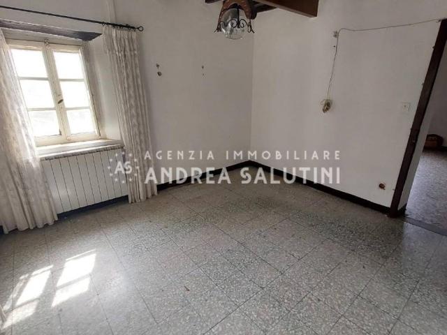 Villa Indipendente in vendita a Buti, Toscana