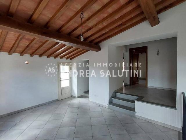 Villa Indipendente in vendita a Buti, Toscana