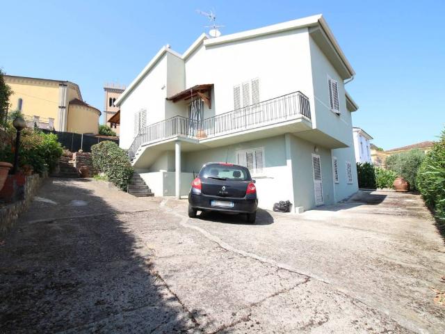 Villa Indipendente in vendita a Cascine di Buti, Buti