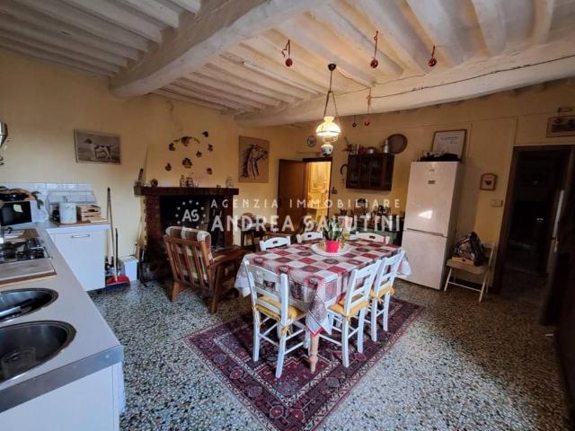 Villa Indipendente in vendita a Cascine di Buti, Buti