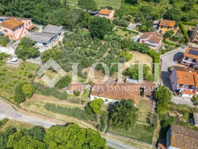 Villa Indipendente in vendita a Cascine di Buti, Buti