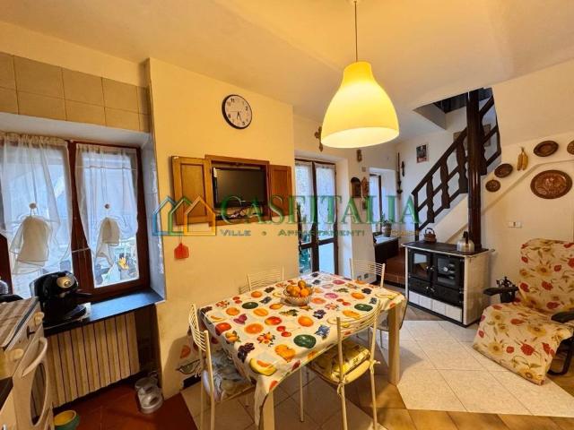 Villa Indipendente in vendita a Cornaglio, Piemonte