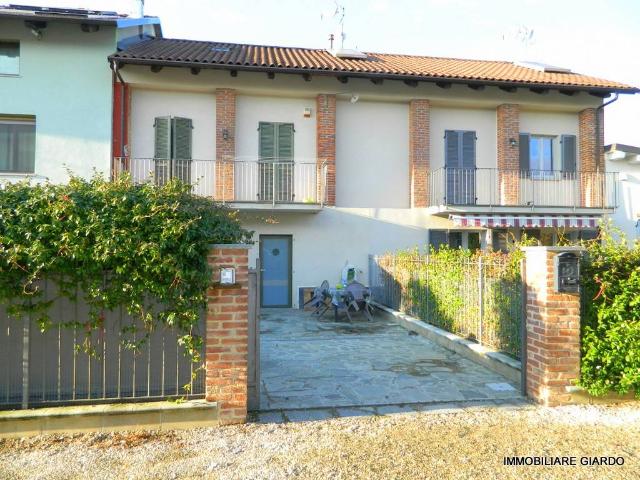 Villa Indipendente in vendita a Piemonte, Asti