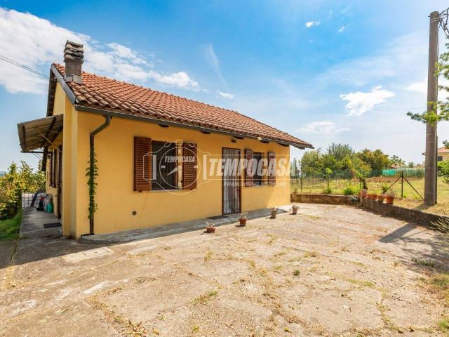 Villa Indipendente in vendita a Piemonte, Asti