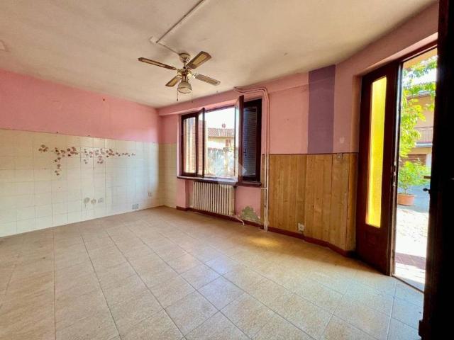 Villa Indipendente in vendita a Piemonte, Asti
