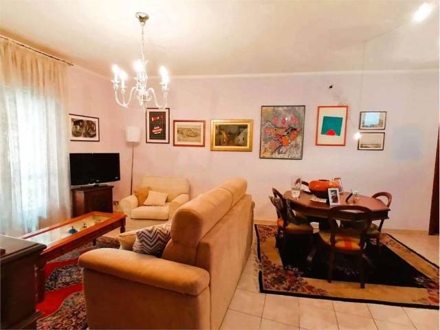 Villa Indipendente in vendita a Piemonte, Asti