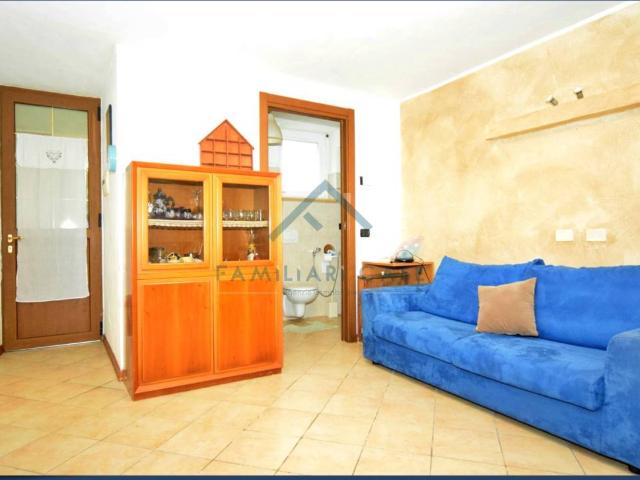 Villa Indipendente in vendita a Comunità Montana del Piambello, Cadegliano