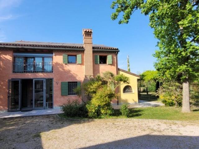 Villa Indipendente in vendita a Cadoneghe, Semoin