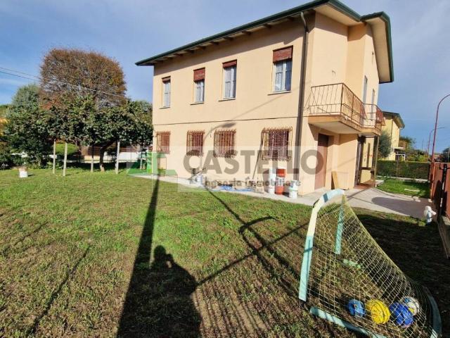 Villa Indipendente in vendita a Cadoneghe, Padova