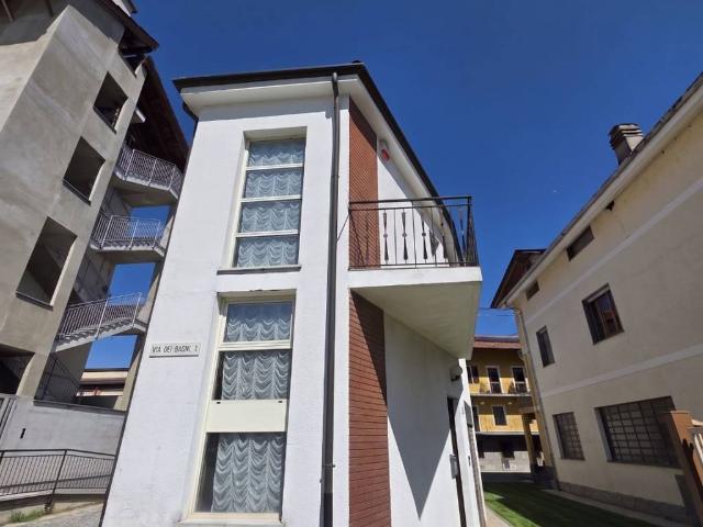 Villa Indipendente in vendita a Unione Montana di Comuni delle Valli di Lanzo, Ceronda e Casternone, Piemonte