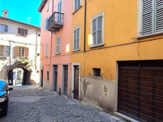 Villa Indipendente in vendita a Cappuccini, Marche