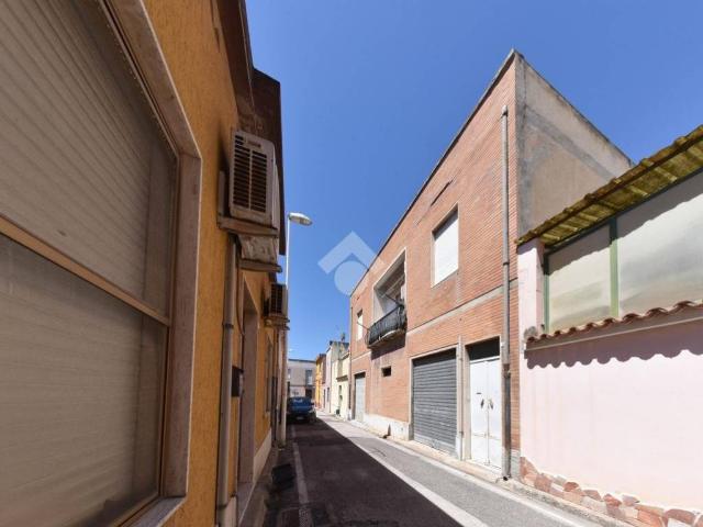 Villa Indipendente in vendita a Terramàini - Is Bingias, Cagliari