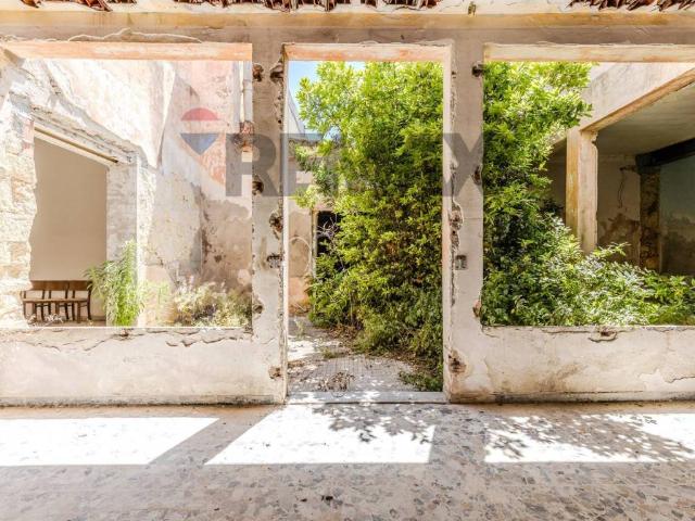 Villa Indipendente in vendita a Monteleone - Santa Rosalia, Cagliari